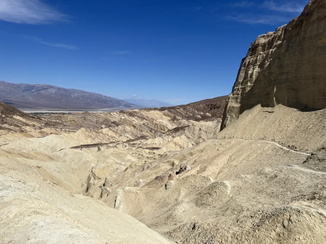 The mouth of Golden Canyon opening toward the valley floor