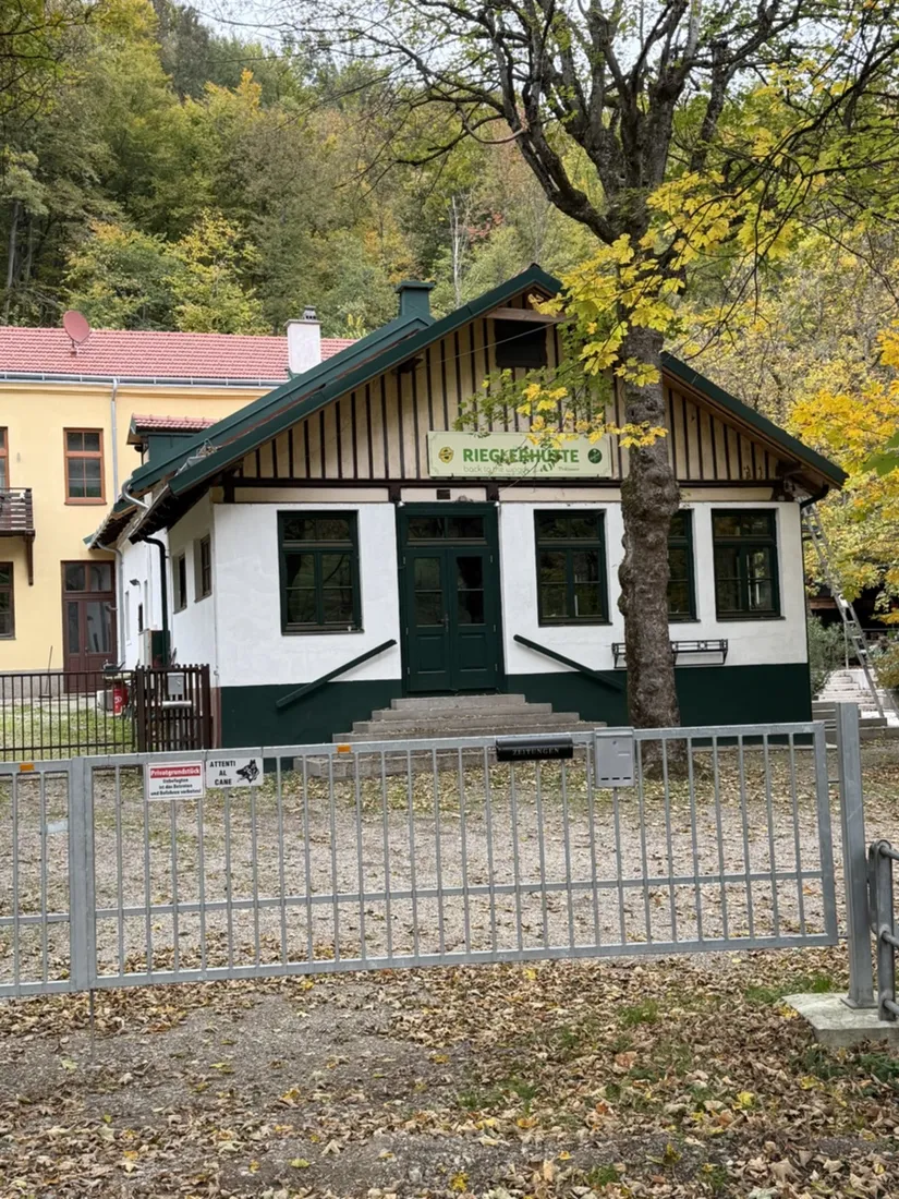 The Rieglerhütte façade and its name above the entrance